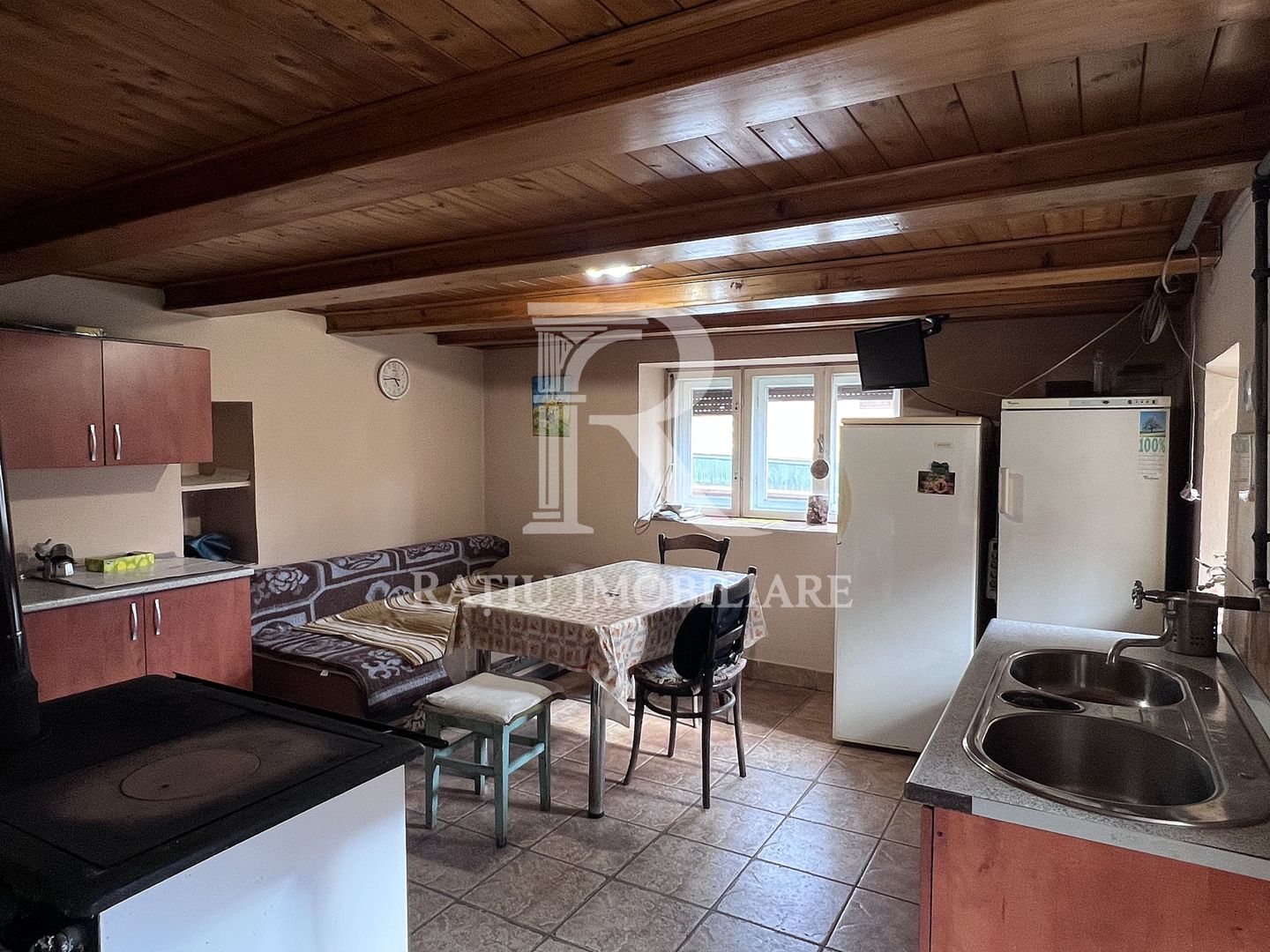 Proprietate rurală de vânzare | 1500 mp teren | Cobătești | Harghita - Poză 4