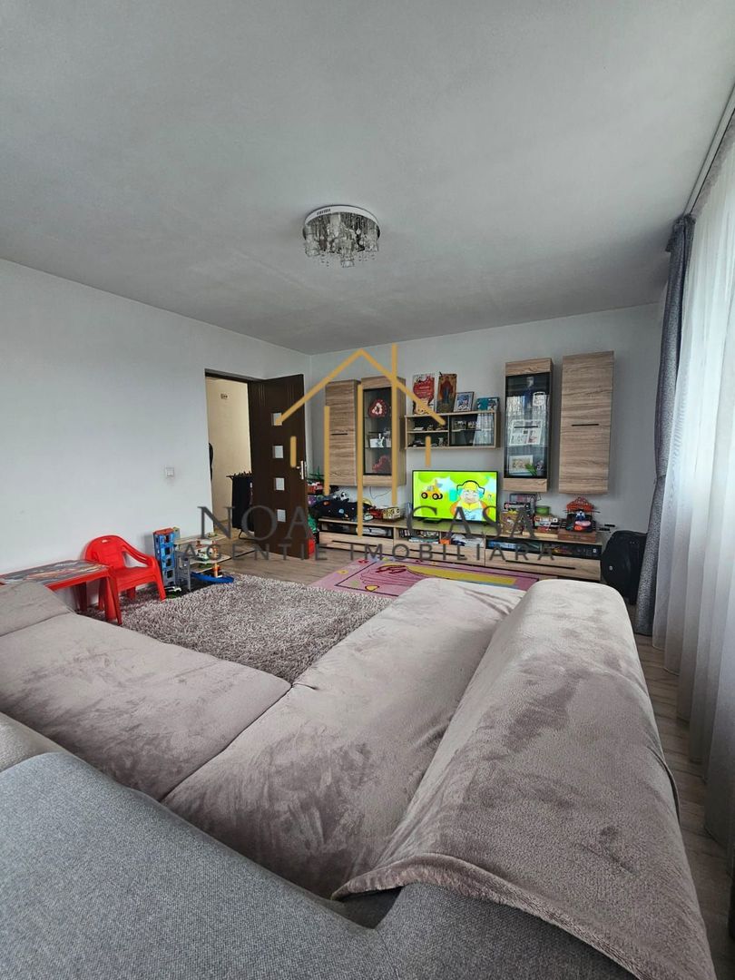 Casă / Vilă cu 5 camere de vânzare în Preajba - Poză 6