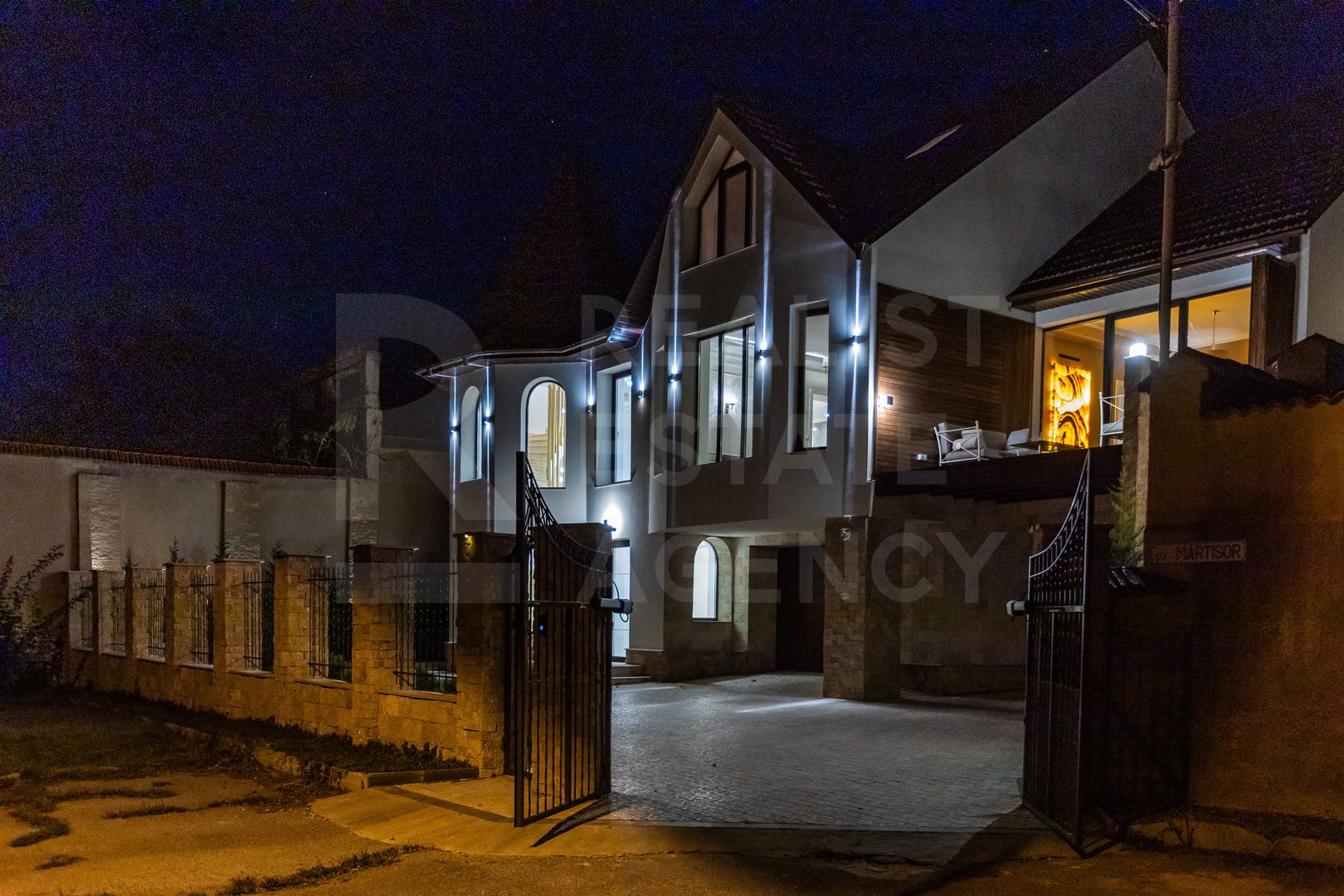 Vânzare,casă, 3 nivele, str. Mărțișor, Telecentru. - Poză 120