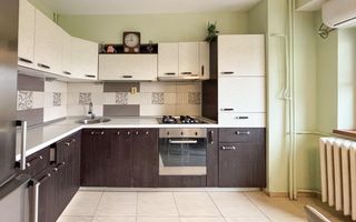 Închiriere Apartament 2 camere, vedere Palatul Parlamentului - Poză 10