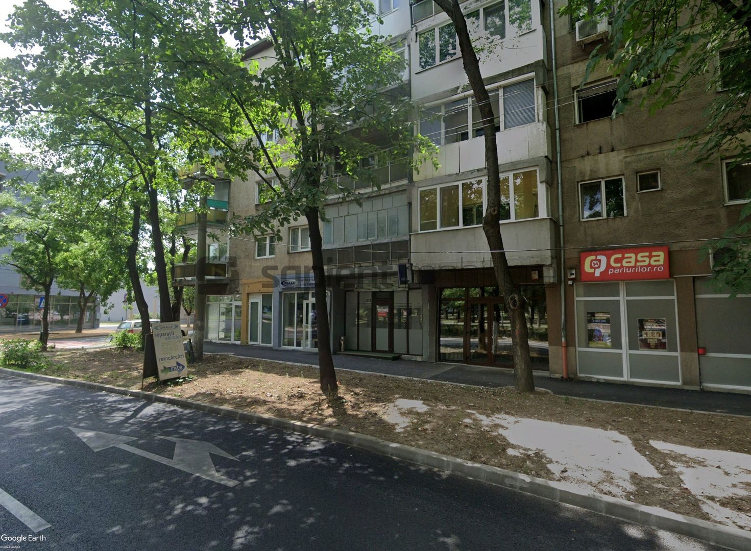 Sapient | Spațiu comercial _ Piața 22 Decembrie, Oradea - Poză 1