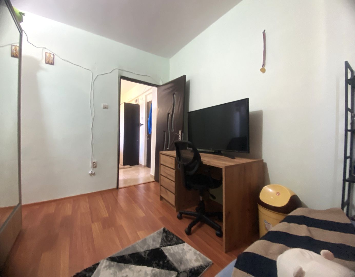 Pret accesibil! Vanzare apartament cu 2 camere in Doicesti - Poză 14