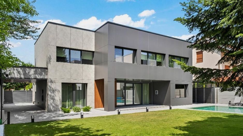 Vila de lux I Piscina I zona linistita in  Iancu Nicolae - Poză 1