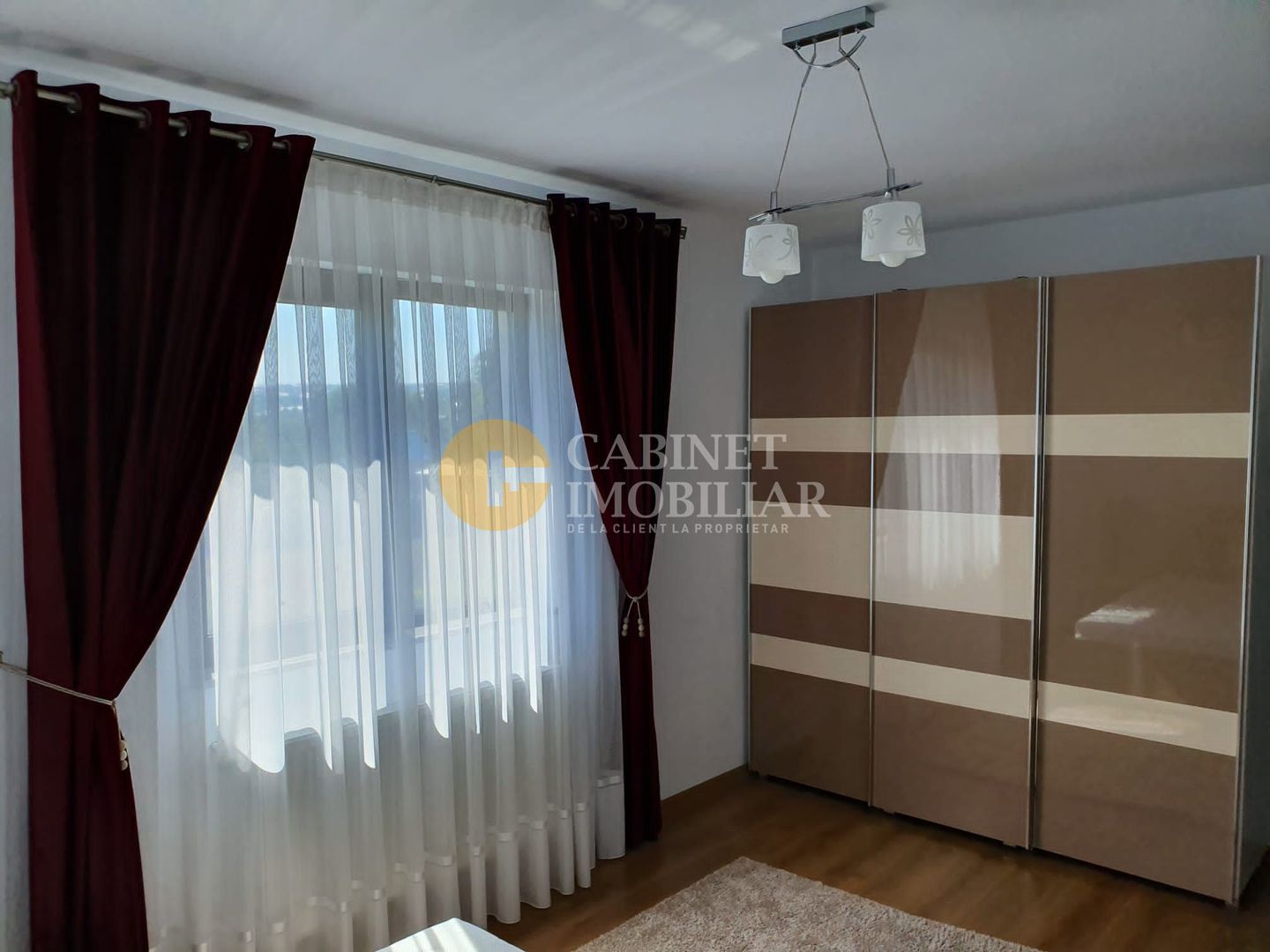 Etaj 1 Apartament 2 Camere Decomandat Mobilat si Utilat Complet Bloc Nou - Poză 5