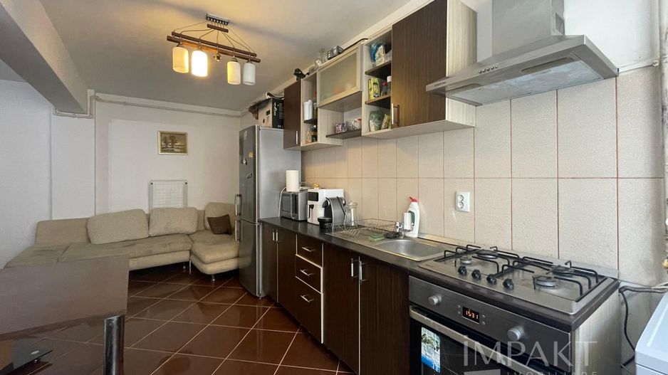 Apartament cu 3 camere in zona Buna Ziua - Poză 9
