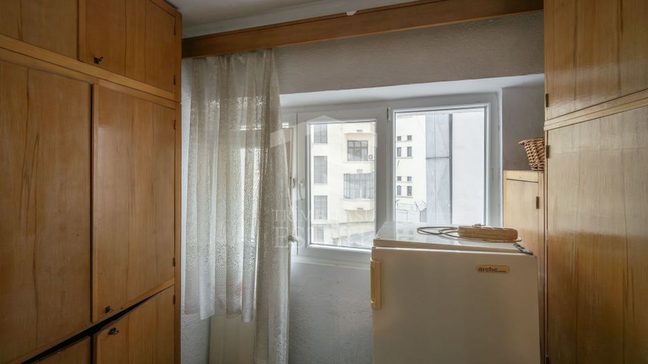Oportunitate! Apartament 4 Camere 1 Minut Metrou Universitate - Poză 26