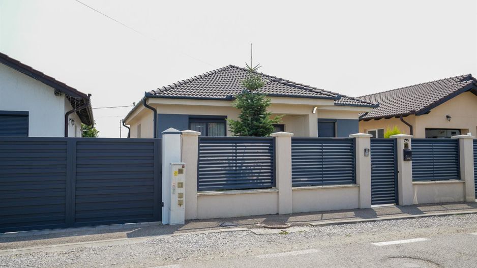 Casa la cheie la intrare in Santandrei - Poză 15