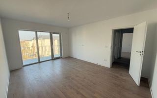 Decomandat. Spatios. Loc de parcare. - Poză 1