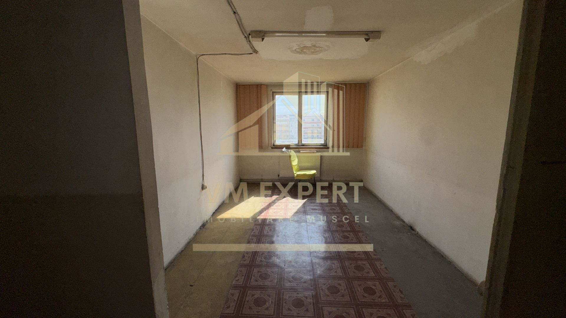 BLOC DE GARSONIERE P+4 SUPRAFAȚĂ UTILĂ 2135MP TEREN 2967 MP CĂMPULUNG - Poză 51