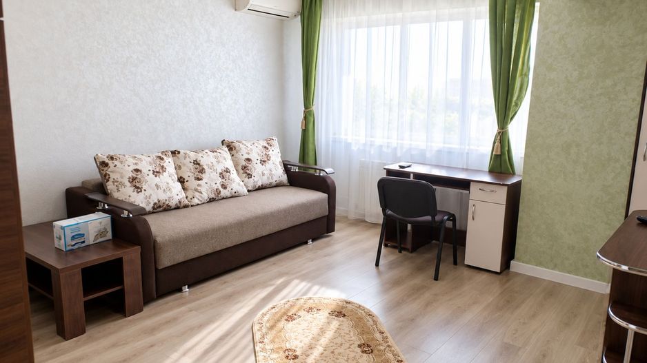 Apartament 1 camera dec 37 mp Conest Grand Residence Tudor V. 400 euro - Poză 2