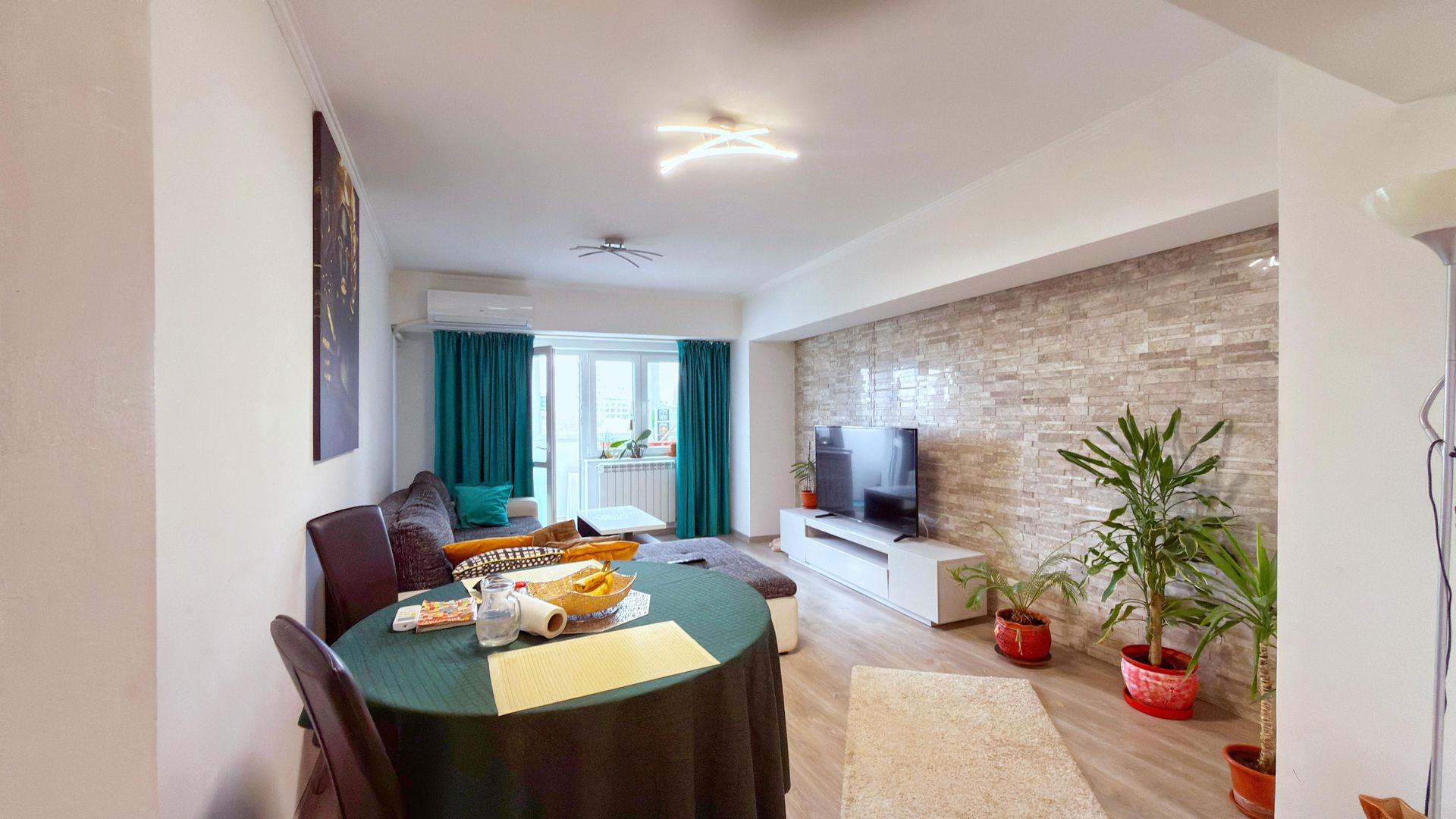 3 camere Alba Iulia et 3 vedere rond renovat complet lift Schindler - Poză 16