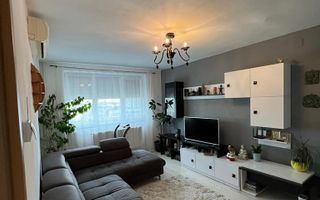 Centrala proprie. Complet renovat. Mobilat si utilat. - Poză 1