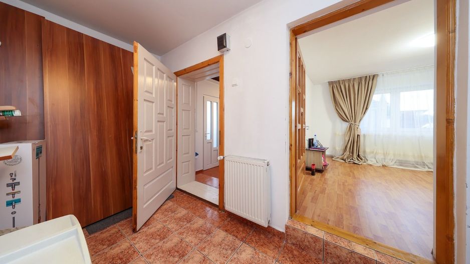 Casa 4 camere Halchiu | teren 400 mp | acces 2 strazi - Poză 24