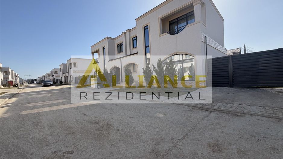 Vila moderna cu arhitectura deosebita gata sa devina acasa - Poză 2