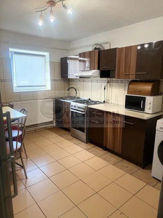 Apartament 3 camere decomandat - 80 mp - Nicolina - 114.000 euro ! - Poză 8