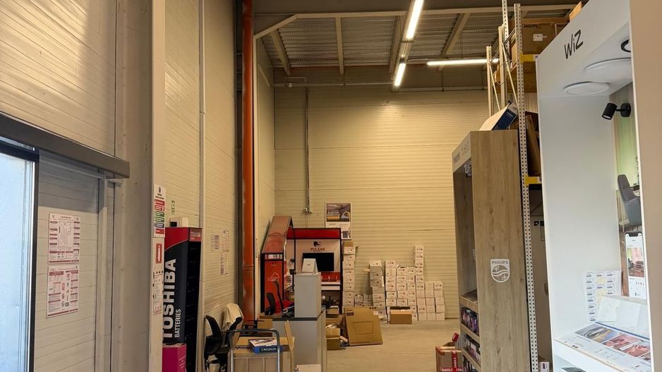 Spațiu Showroom/Industrial DN65B, Autostrada Bucuresti-Pitesti - Poză 4