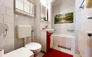 Apartament spatios cu 3 camere | Dambovita - Poză 11