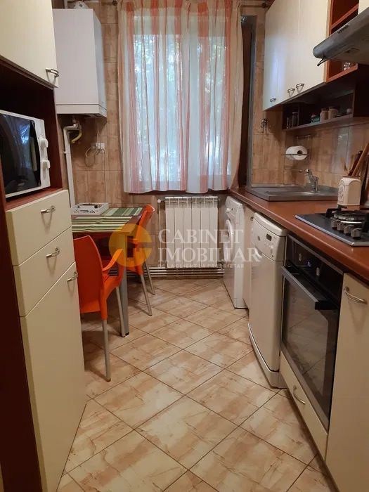 Chirie - 2 camere - Copou - Poză 4