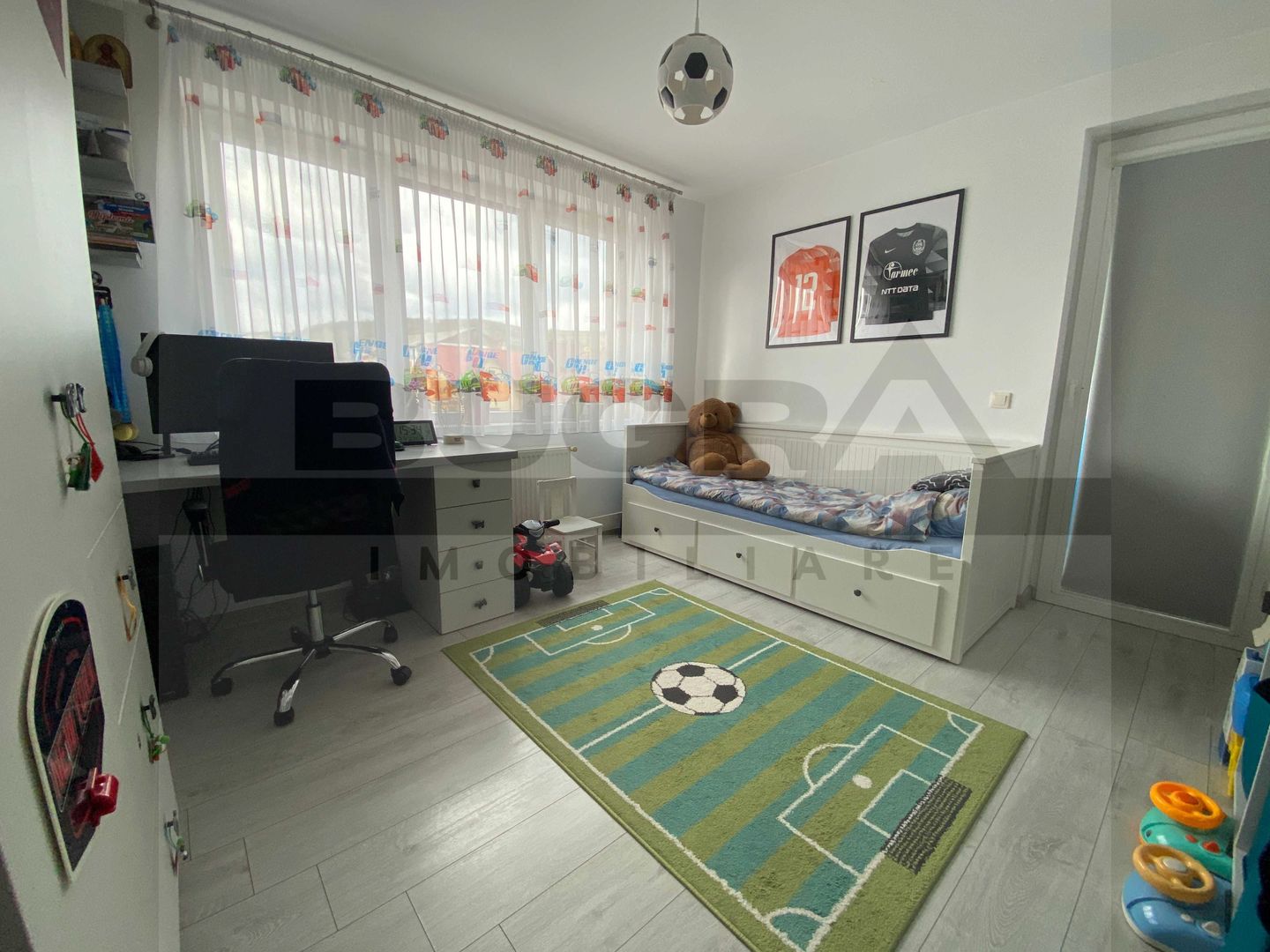 Apartament elegant de 3 camere,65m curte privată, zona Primariei Baciu - Poză 5