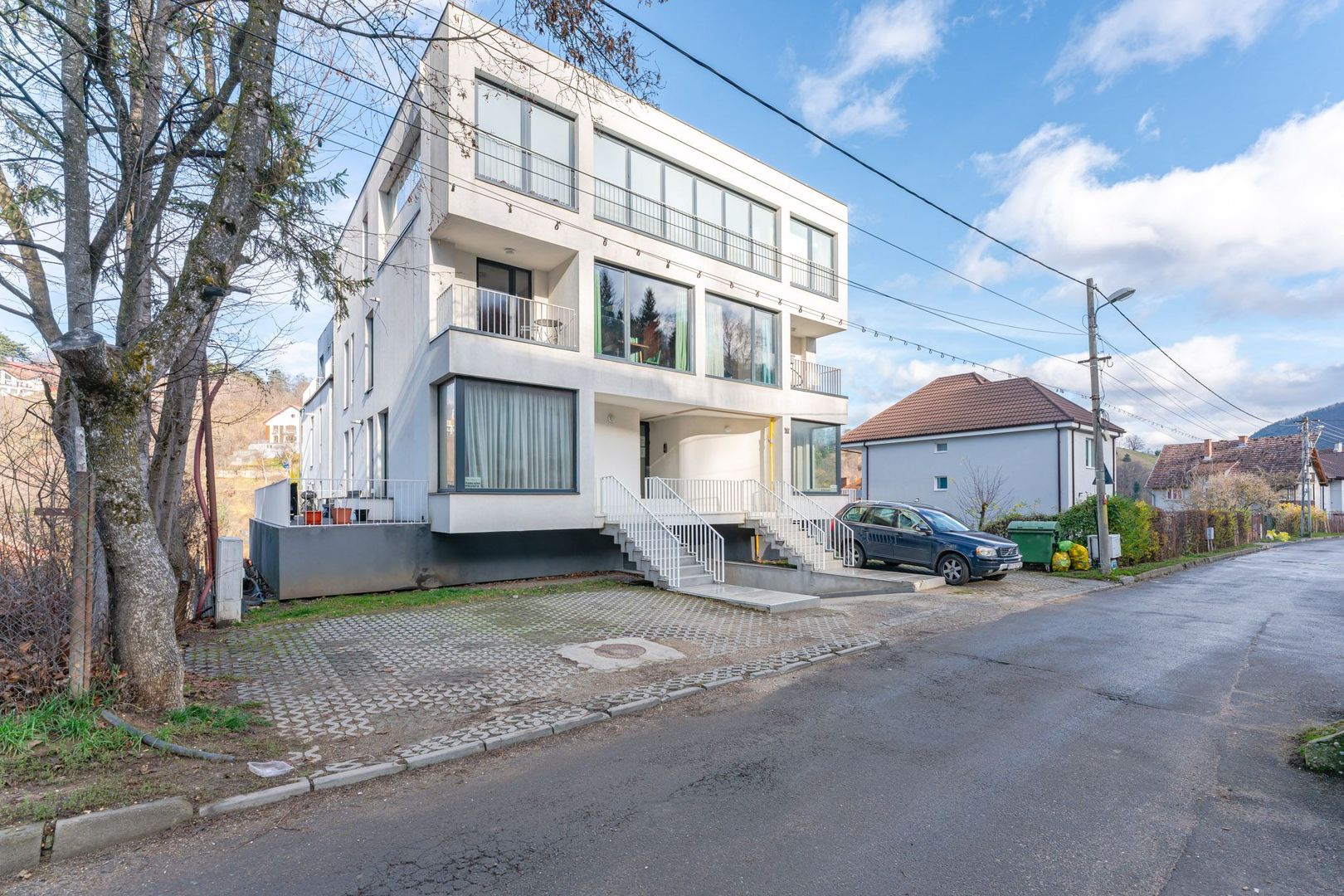 Apartament 2 Camere de Închiriat – Zona Șchei, Parcare Privată - Poză 1