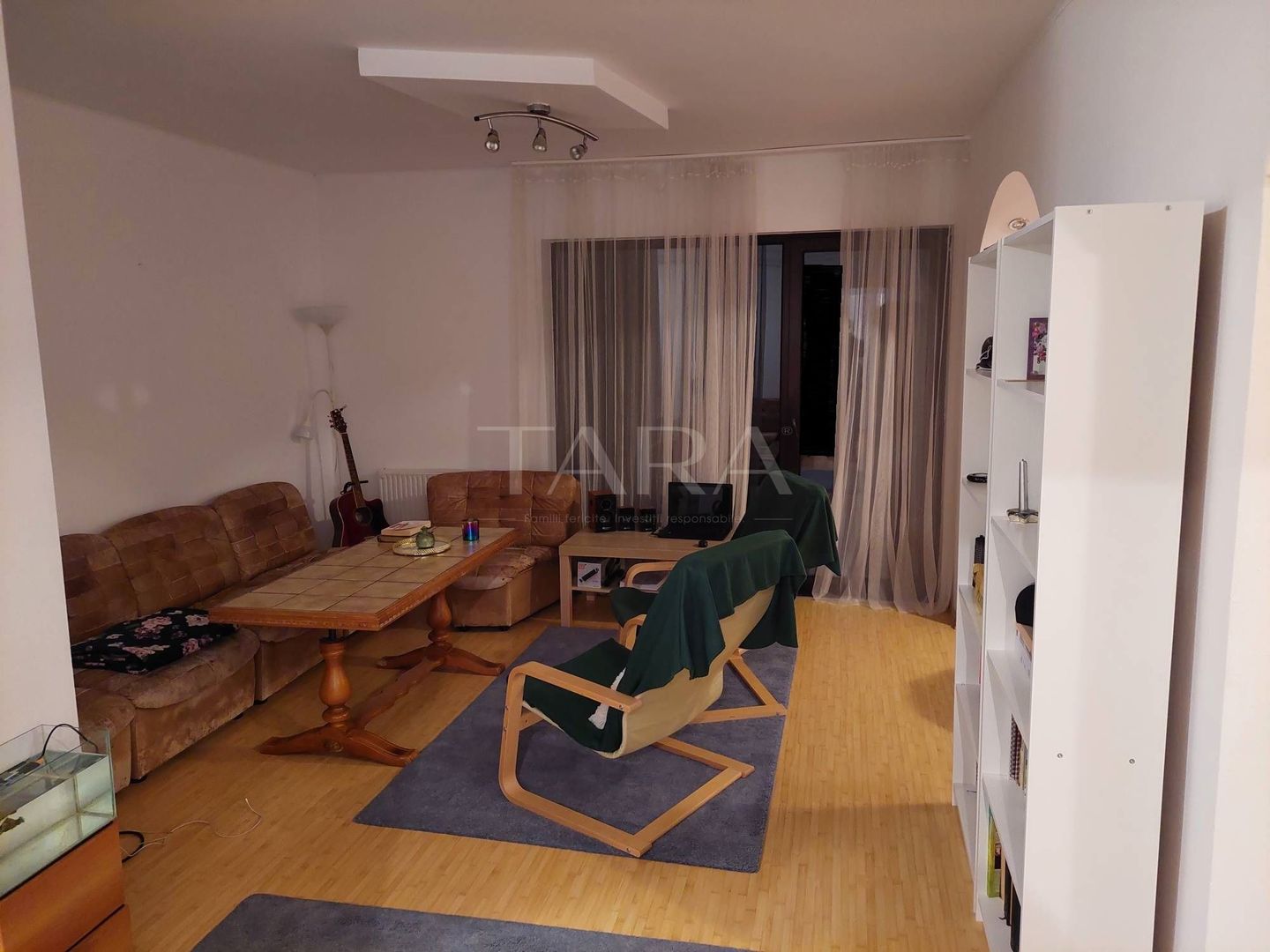 Spațiu, lumină și confort – apartament cu 3 camere în zona Panemar. - Poză 1