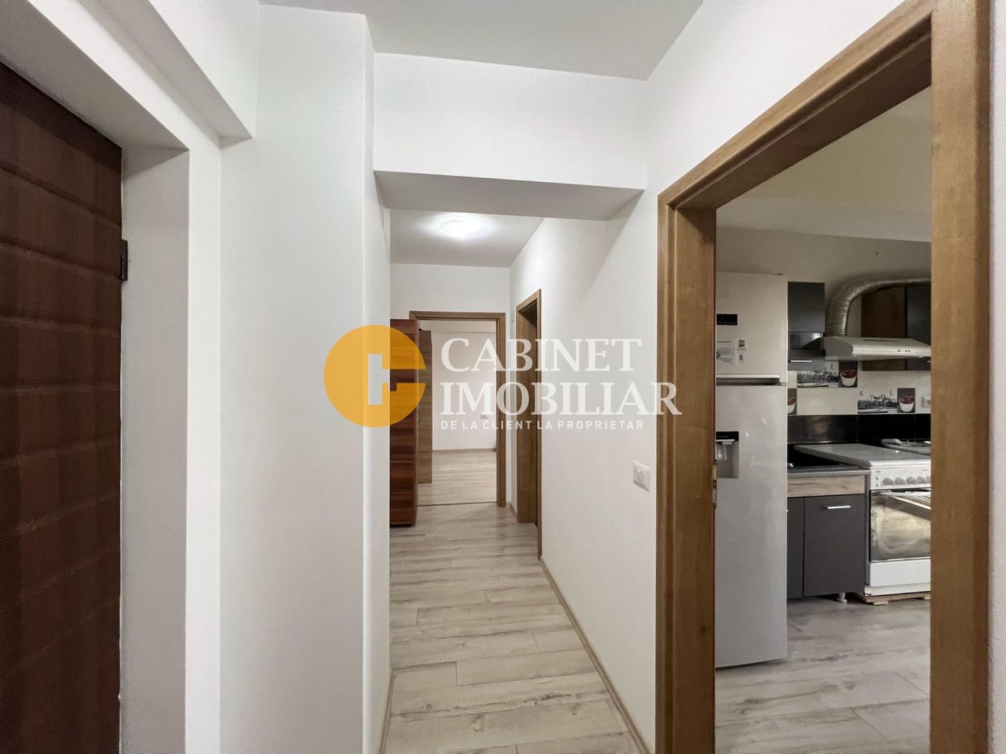 2 camere Decomandat - ETAJ 1 - Loc de parcare - mobilat - Poză 7