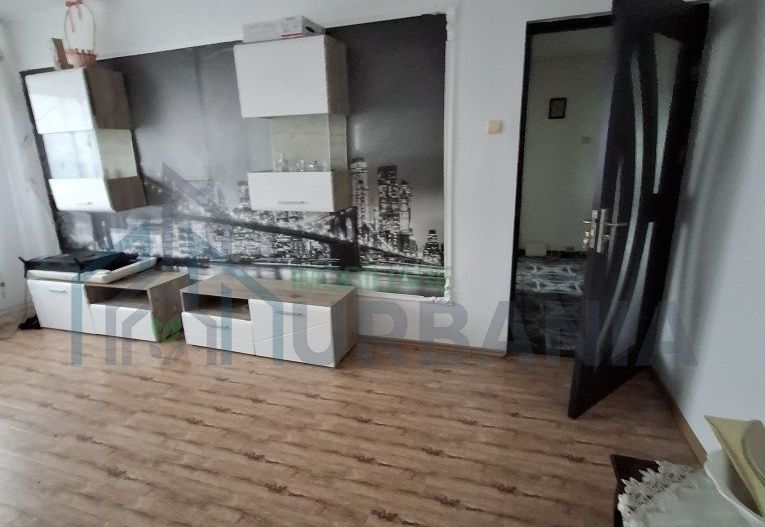 Apartament cu 3 cam D Nicolina fostul rond vechi - Poză 2
