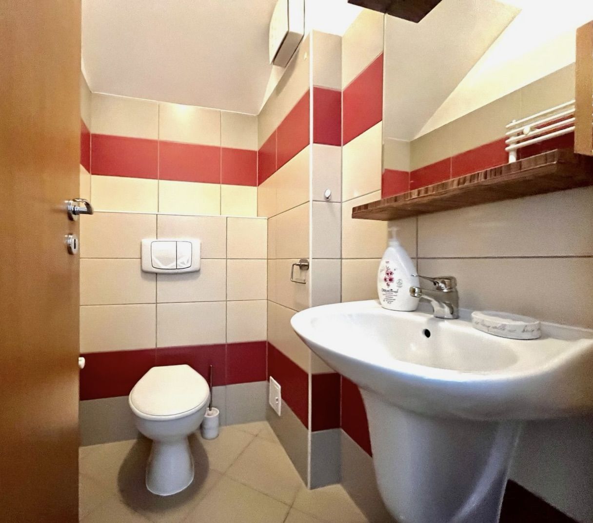 Apartament 3 camere, elegant, pe 2 niveluri,  cu garaj,  zona Aradului - Poză 14
