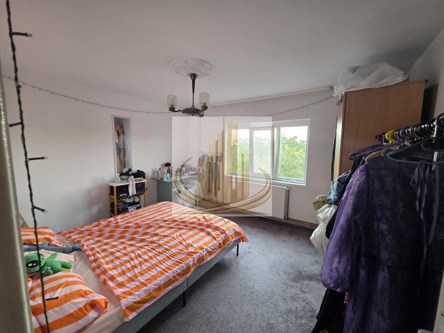 Apartament spațios cu 2 camere, și centrală proprie, Bucovina - Poză 9