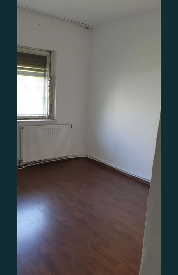Agentia Europa vinde apartament 3 camere - Poză 1