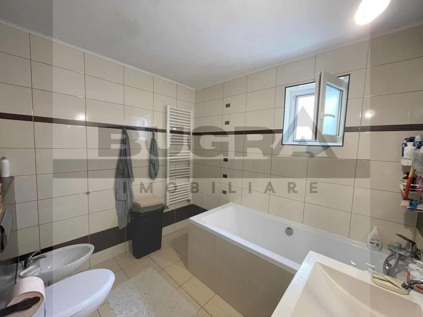 Apartament de 3 camere, 76mp, gradina 40mp, garaj, Omnia Residence - Poză 16