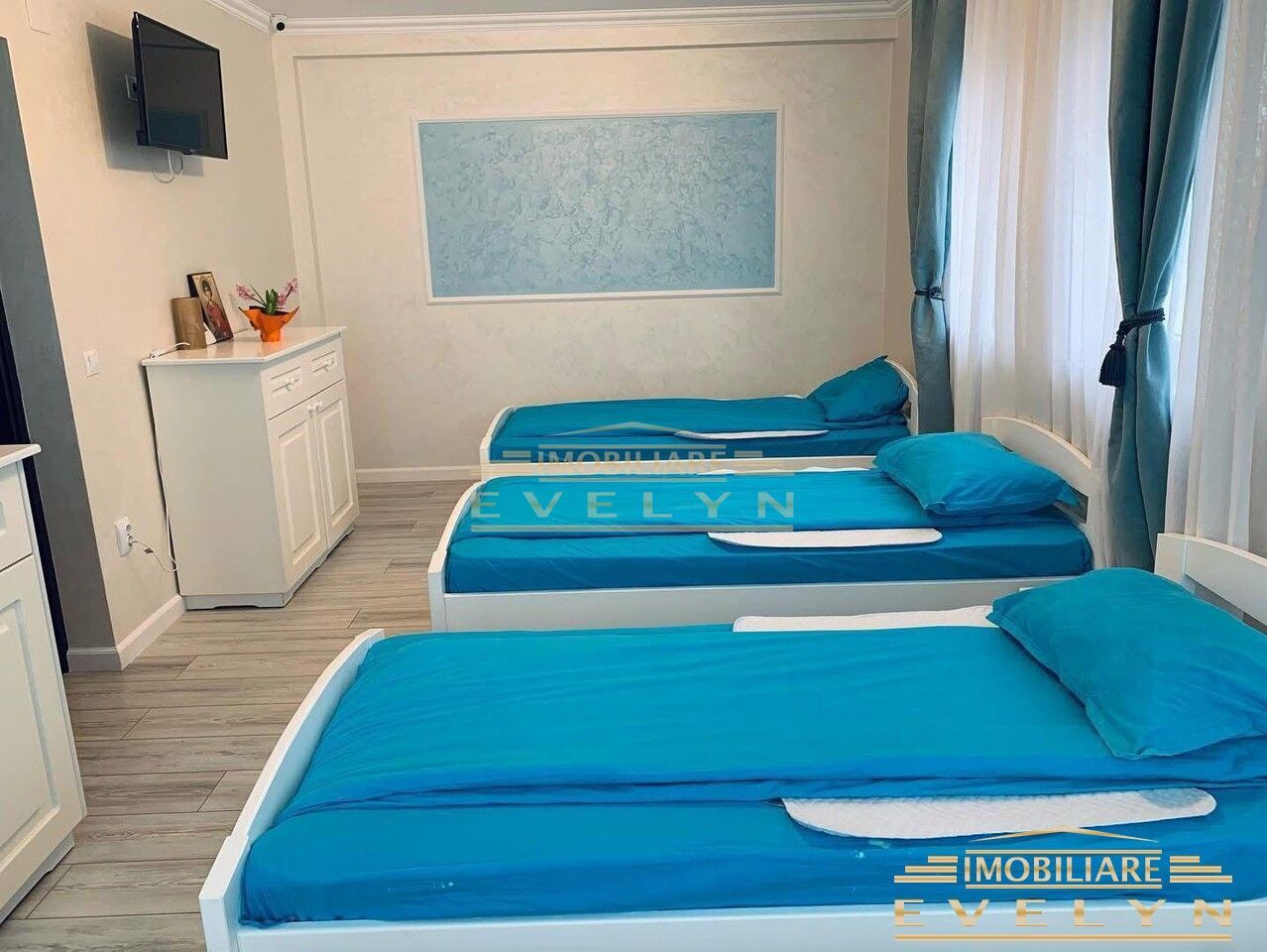 Proprietate moderna D+P+1 ‧ 7 camere ‧ 3 bai ‧ 325 m² utili ‧ teren 1.000 m² ‧ complet echipata - Poză 9
