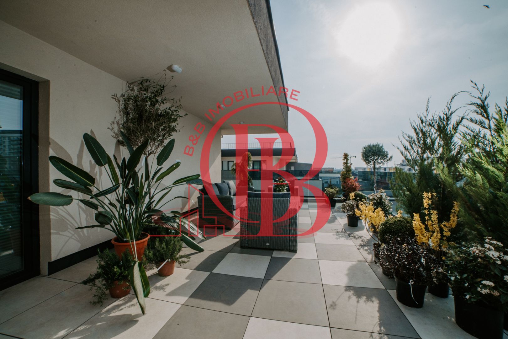 Penthouse 2 camere mobilat utilat panouri solare pompa caldura - Poză 5