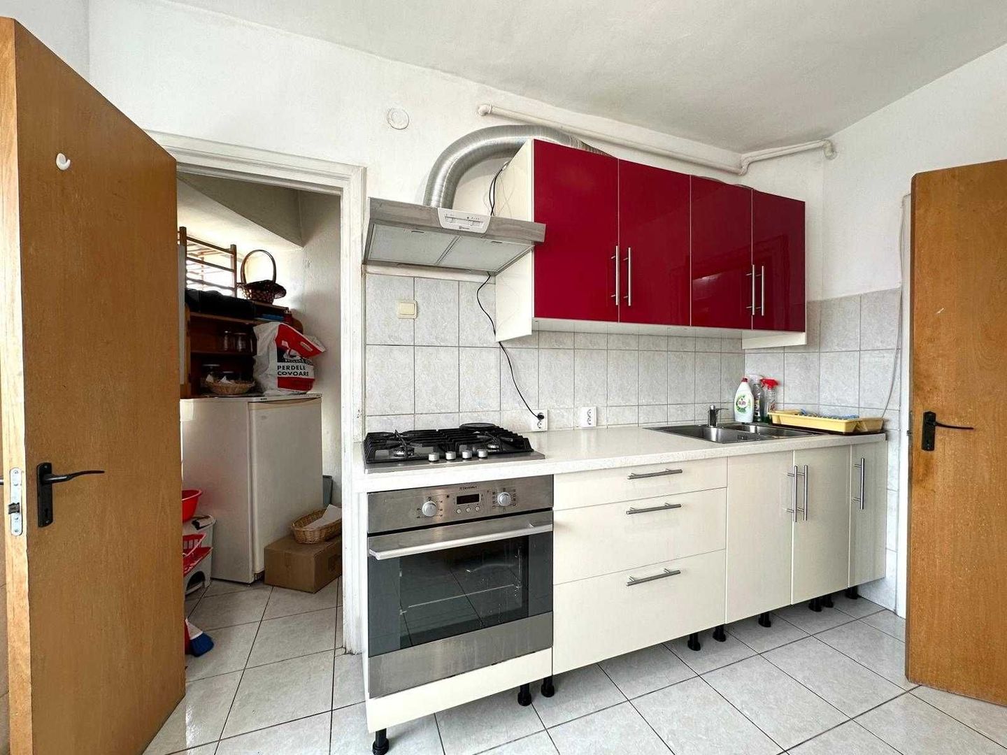 Apartament cu 3 camere de inchiriat, zona Ultracentral - Poză 2