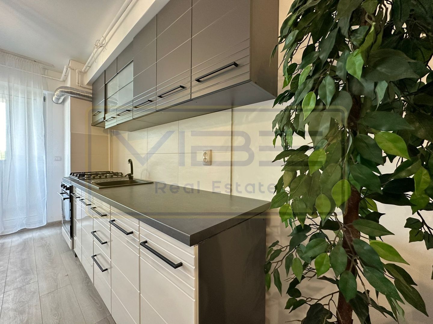 COPOU- Sadoveanu- 2 camere 65mp- Prima inchiriere ! - Poză 12