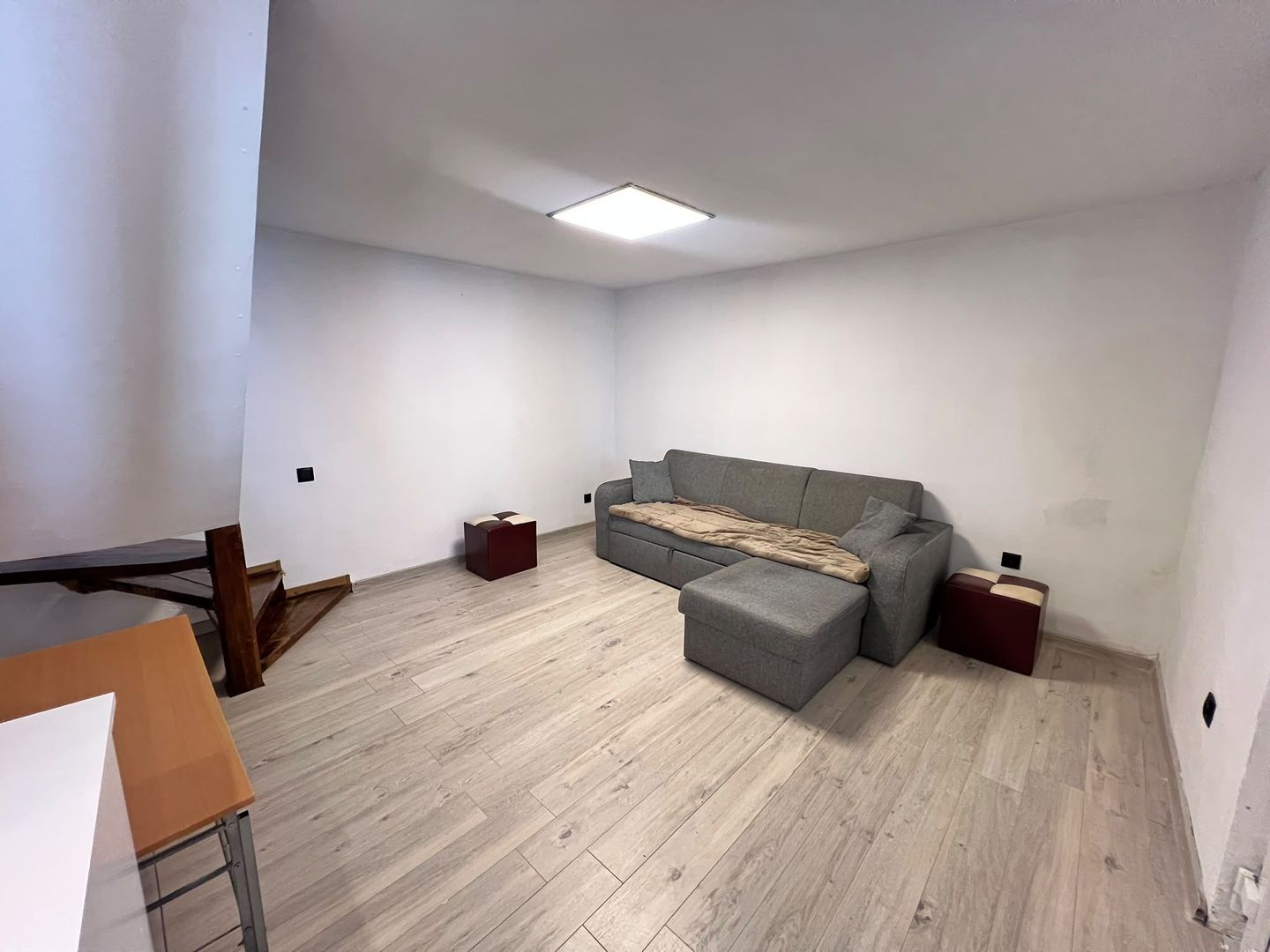 Casa individuala cu 3 camere | Curte cu terasa | Gratar din caramida | Parcare - Poză 2