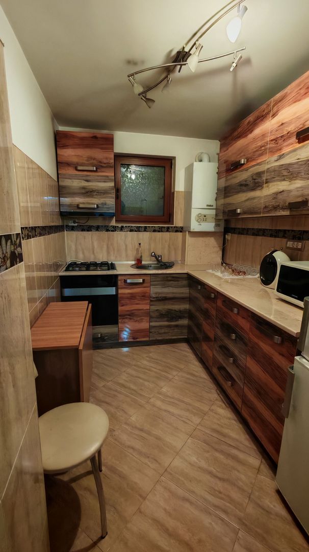 Apartament 3 camere Calea București,complet mobilat,utilat,500 eur - Poză 12