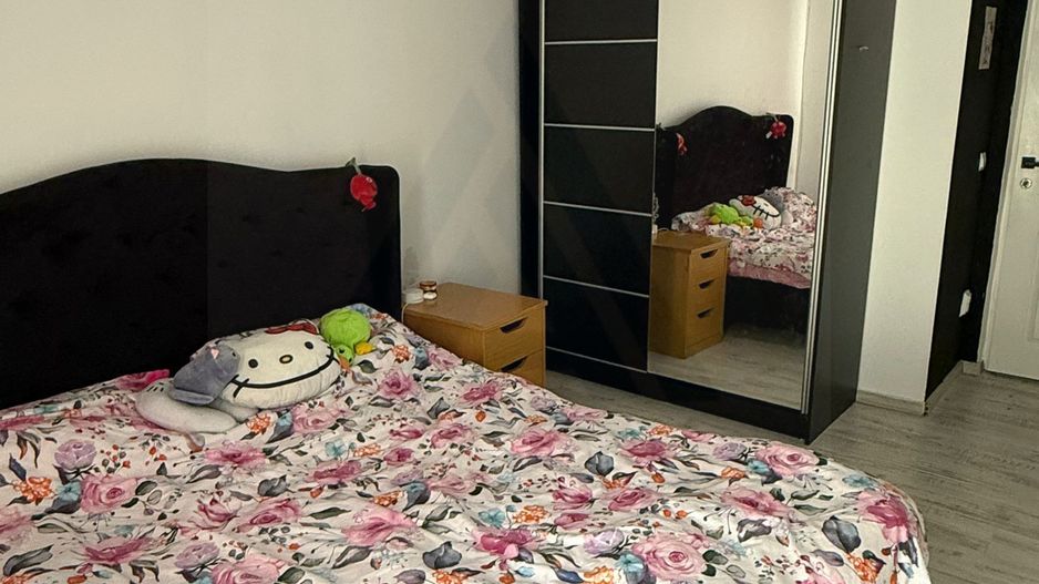 Apartament modern 3 camere 2 bai 64 mp utili si parcare zona Central - Poză 3