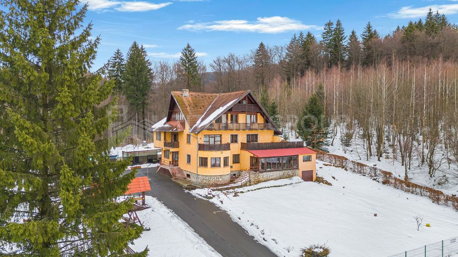 Clădire multifuncțională în Poiana Brașov – oportunitate investițională premium - Poză 1