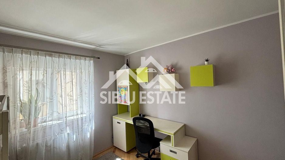 Apartament 3 camere de inchiriat Sibiu - Poză 11