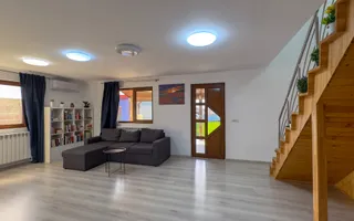 Casă modernă cu 5 camere, garaj și curte mare, mobilată in Corbu - Poză 11