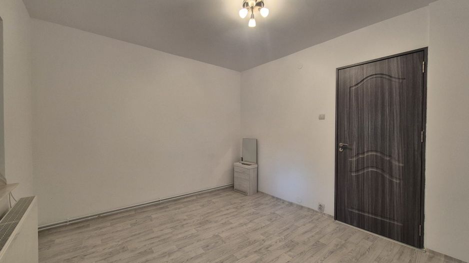Exclusivitate - Imobil la cheie, ideal birouri sau locuință, la prima închiriere - Poză 13