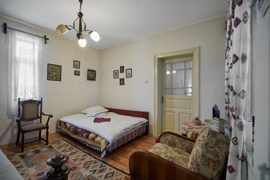 Casa Valea Mare Pravat (Campulung-Arges ) - farmec interbelic - Poză 8