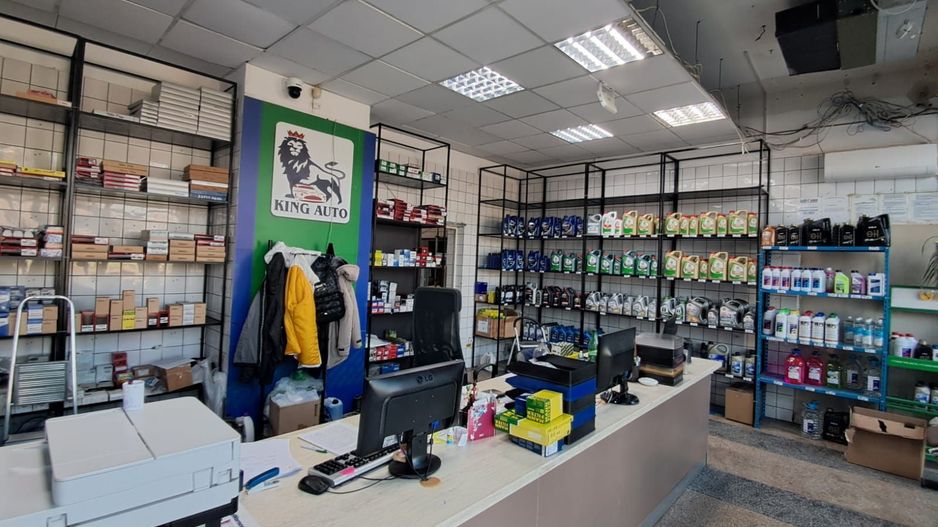 Spatiu comercial vitrina de 20 M - Metrou Eroii Revolutiei S143 - Poză 8