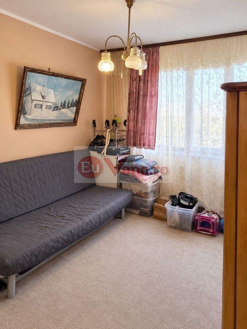 De vanzare apartament cu 3 camere etj 3, Mazepa 1, 80.000 euro - Poză 1