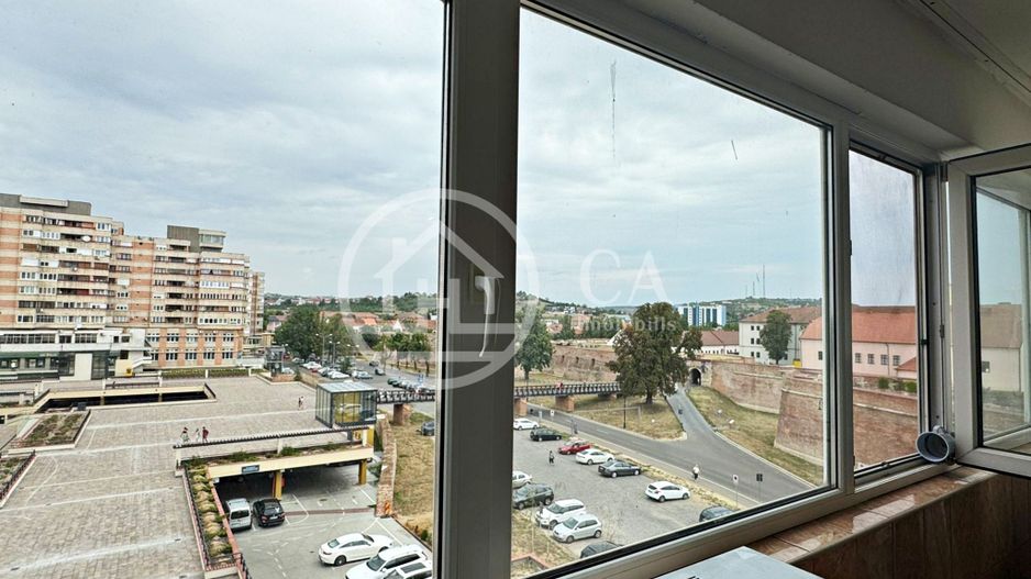 Apartament de închiriat cu 3 camere în Centrul Civic, Oradea - Poză 13