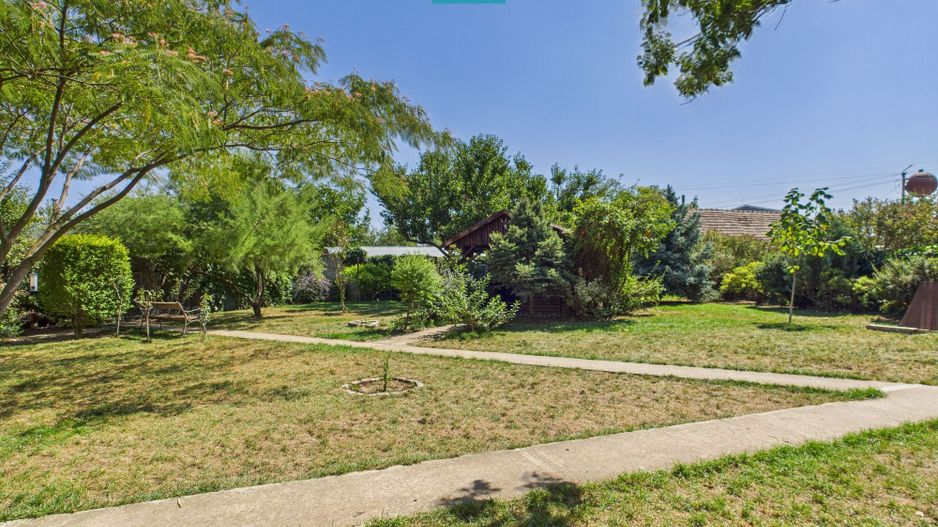 Casă și clădire de apartamente la Orțișoara - Poză 52