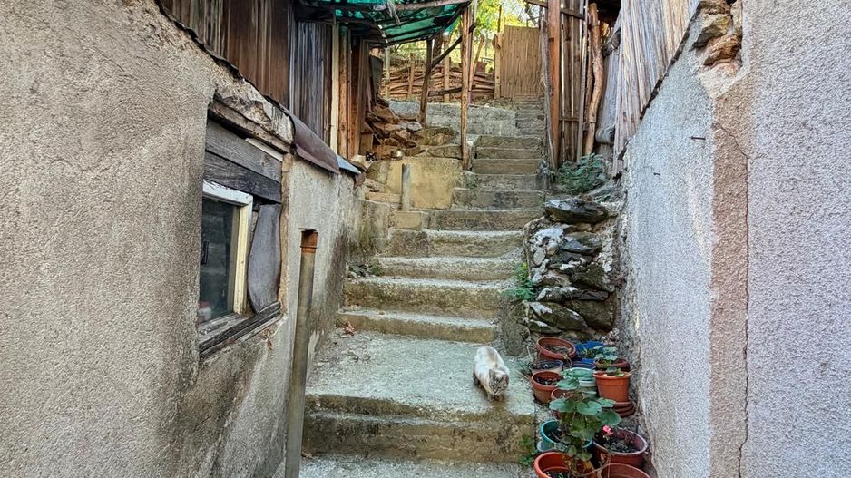Casa de vanzare 1500 mp Cugir zona linistita - Poză 10