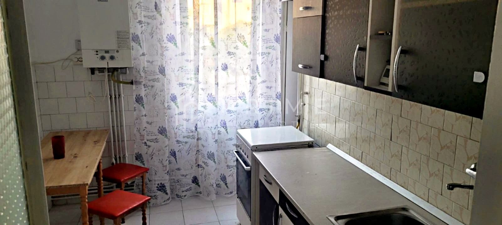 De închiriat: Apartament modern 3 camere, recent renovat | Etaj 3/4 - Poză 4