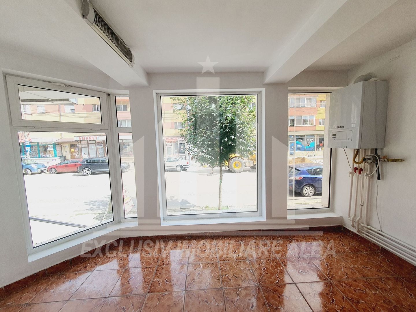 Spatiu comercial de vanzare in Cetate zona piata - Poză 4